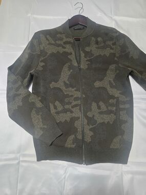 Banana Republic Men's Olive Camo Zip-Up Sweater